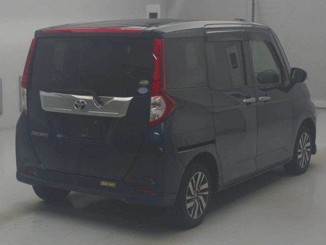 TOYOTA ROOMY 2018