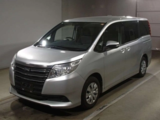 TOYOTA NOAH 2017