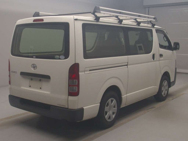 TOYOTA HIACE VAN 2014