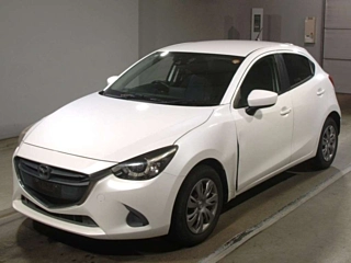 MAZDA DEMIO 2016