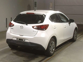 MAZDA DEMIO 2016