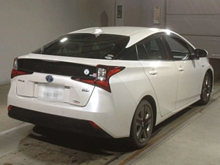 TOYOTA PRIUS 2019