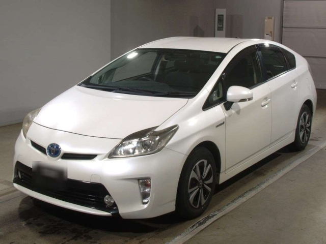 TOYOTA PRIUS 2013