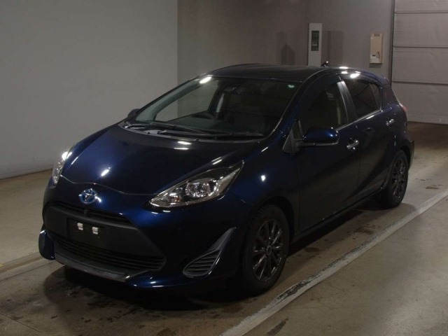 TOYOTA AQUA 2020