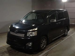 TOYOTA VOXY 2012