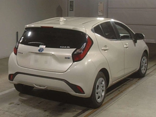 TOYOTA AQUA 2022