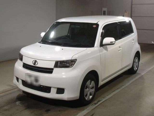 TOYOTA BB 2012