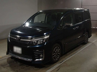 TOYOTA VOXY 2017