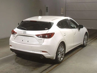 MAZDA AXELA 2018