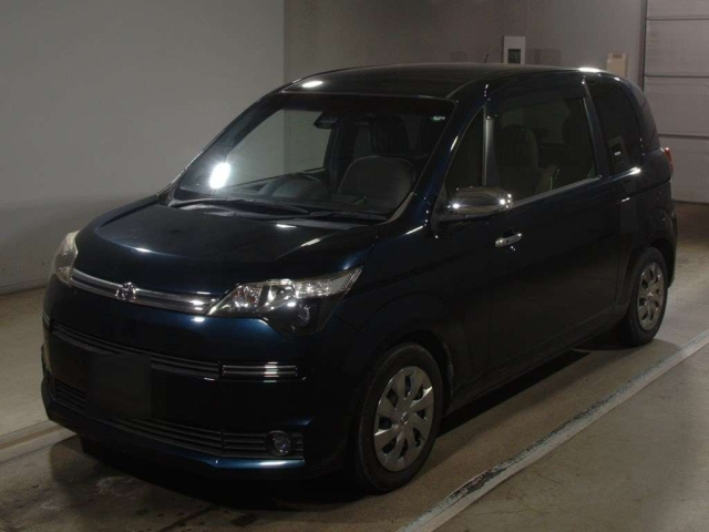 TOYOTA SPADE 2017