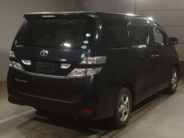 TOYOTA VELLFIRE 2011