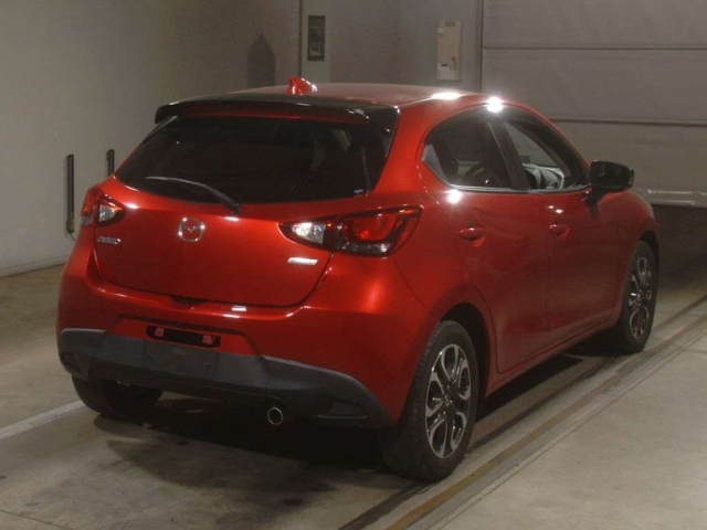 MAZDA DEMIO 2016