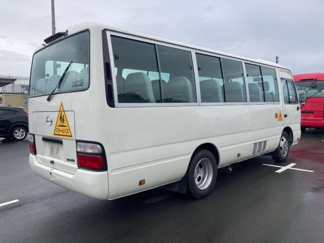 HINO LIESSE 2015