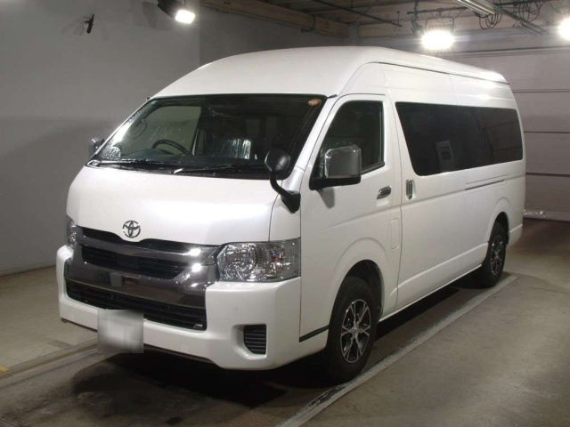 TOYOTA HIACE 2025