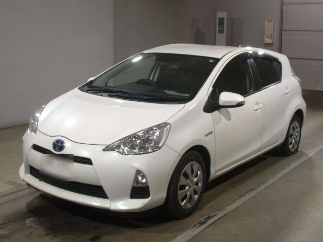 TOYOTA AQUA 2014