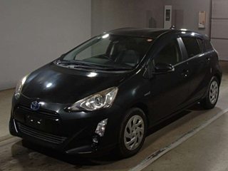 TOYOTA AQUA 2017