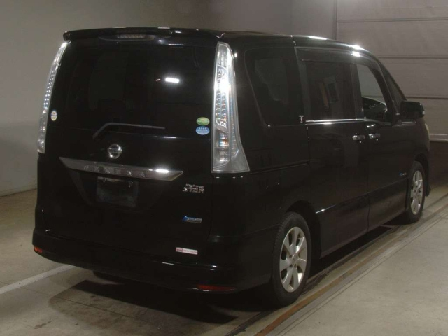 NISSAN SERENA 2013
