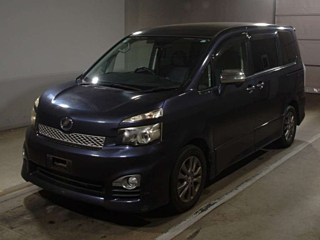 TOYOTA VOXY 2011