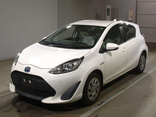 TOYOTA AQUA 2018