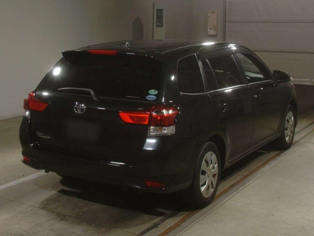 TOYOTA COROLLA FIELDER 2015