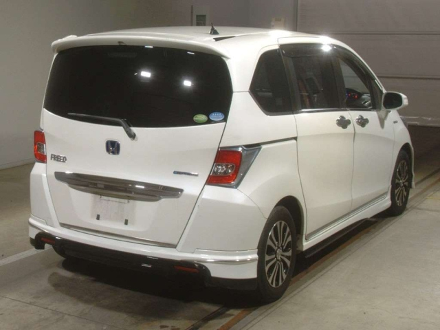 HONDA FREED 2014