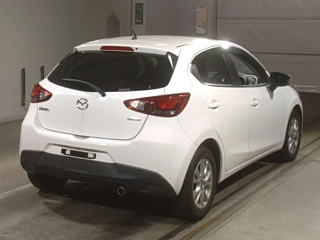 MAZDA DEMIO 2016