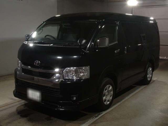 TOYOTA HIACE 2024