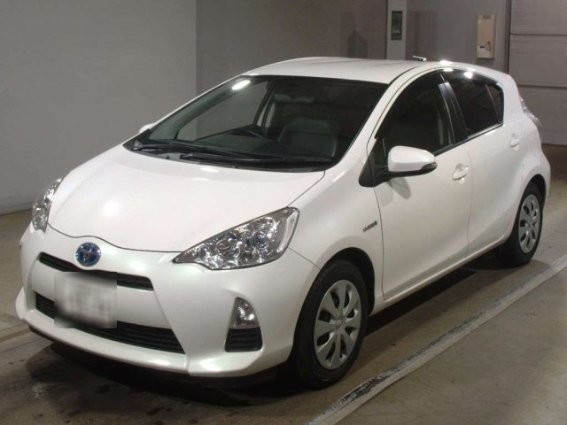 TOYOTA AQUA 2014