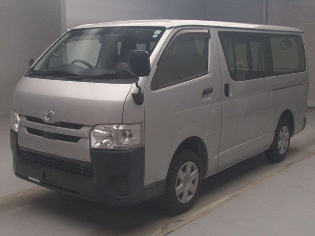 TOYOTA REGIUS ACE VAN 2018