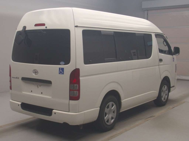 TOYOTA REGIUS ACE VAN 2012