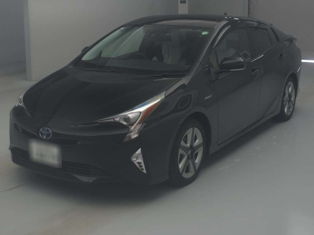 TOYOTA PRIUS 2017