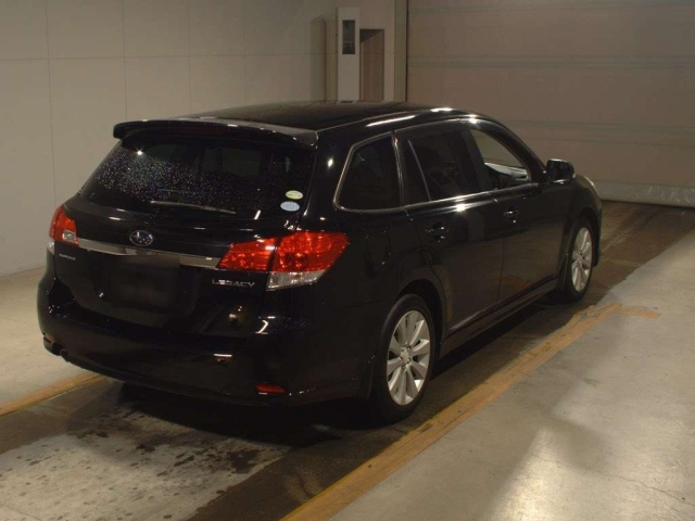 SUBARU LEGACY 2011