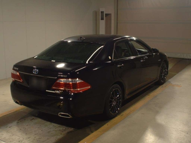 TOYOTA CROWN 2010