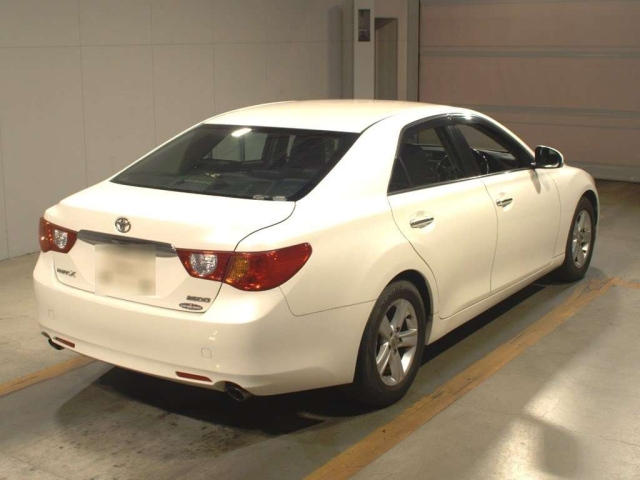 TOYOTA MARK X 2011