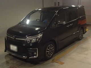TOYOTA VOXY 2017