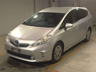 TOYOTA PRIUS ALPHA 2014