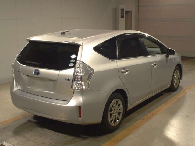 TOYOTA PRIUS ALPHA 2014