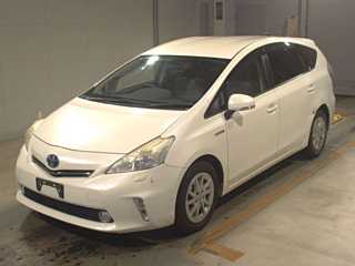 TOYOTA PRIUS ALPHA 2012