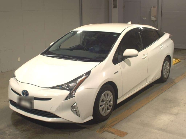 TOYOTA PRIUS 2018