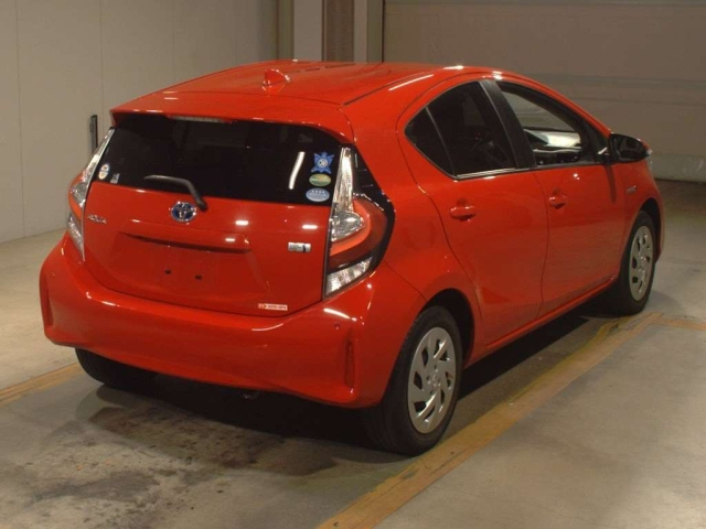 TOYOTA AQUA 2018