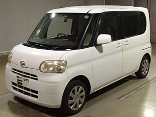 DAIHATSU TANTO 2010