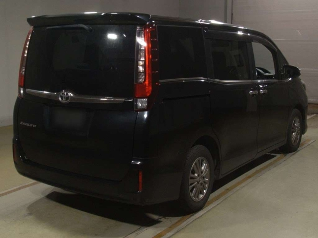 TOYOTA ESQUIRE 2016