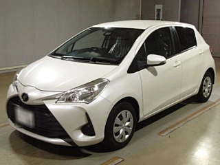 TOYOTA VITZ 2017