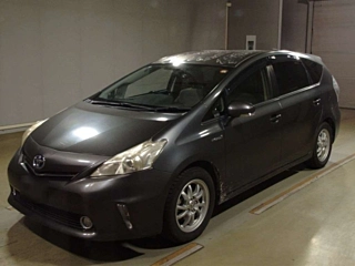 TOYOTA PRIUS ALPHA 2012