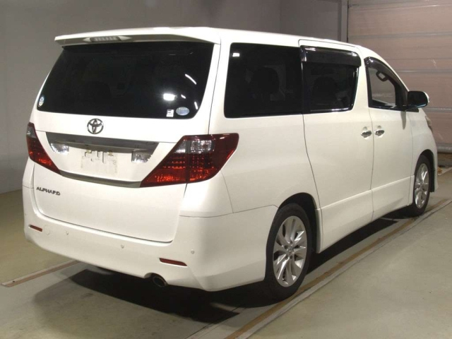 TOYOTA ALPHARD 2008