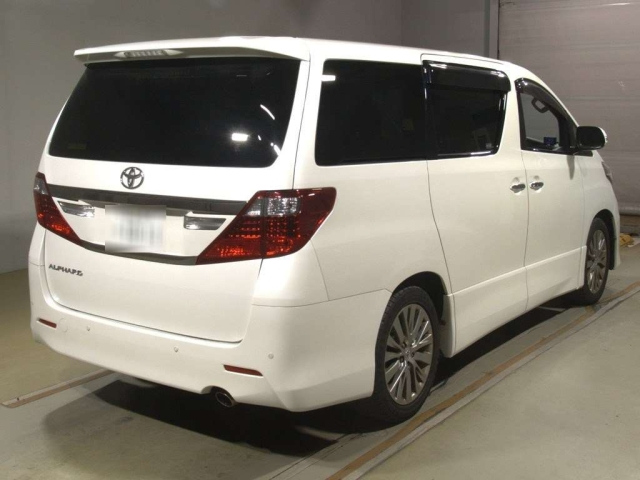 TOYOTA ALPHARD 2013