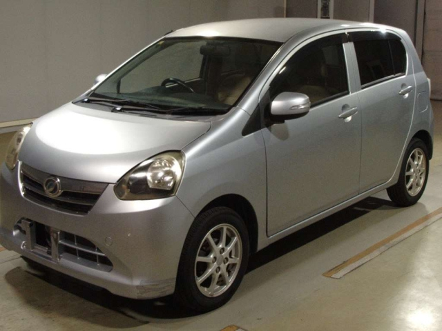 DAIHATSU MIRA E S 2012