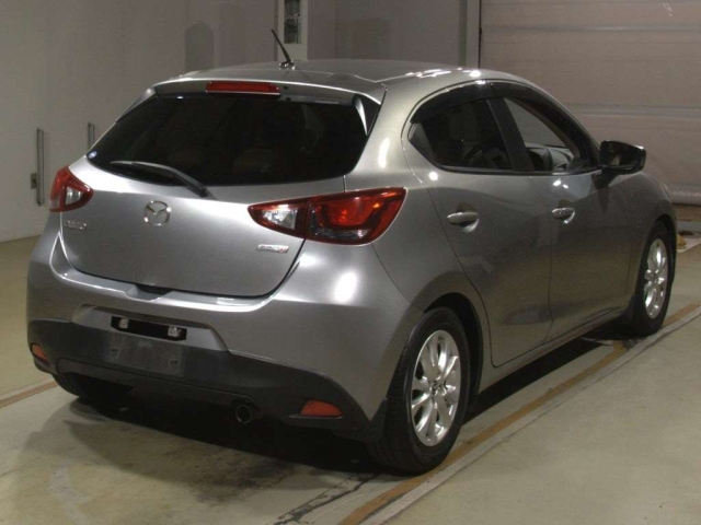 MAZDA DEMIO 2015