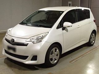 TOYOTA RACTIS 2011