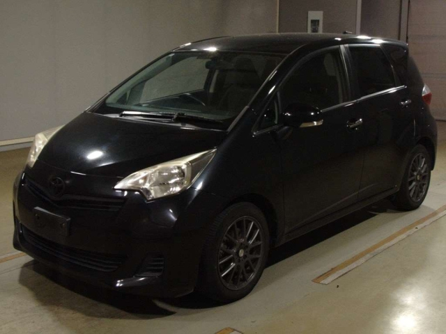 TOYOTA RACTIS 2012